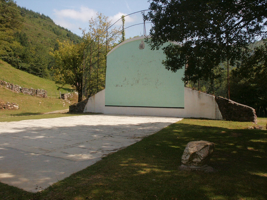 17_Aritzakun fronton.JPG